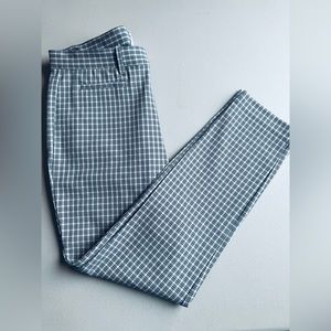 Gap signature skinny ankle slacks